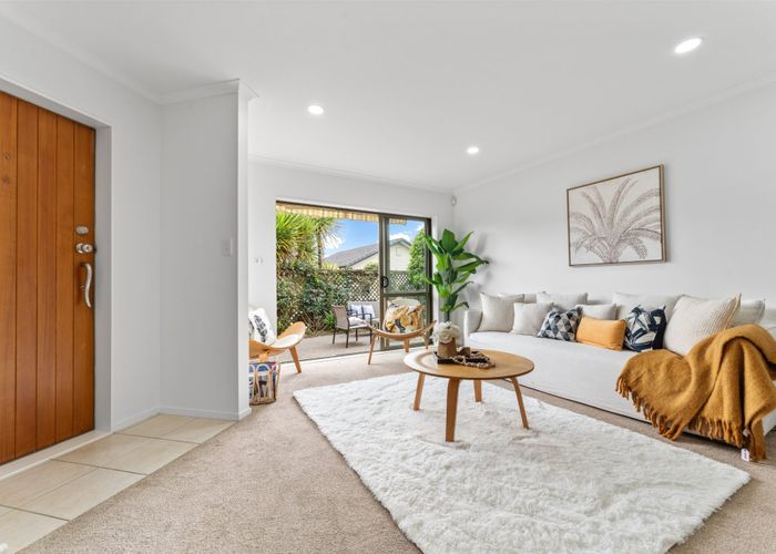  at 8/1 Piriti Drive, Te Atatu Peninsula, Auckland