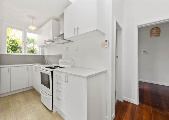  at 9 Sentinel Road, Herne Bay, Auckland