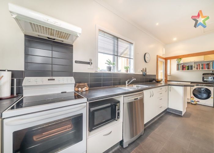  at 1/27 Gadsby Street, Avalon, Lower Hutt, Wellington