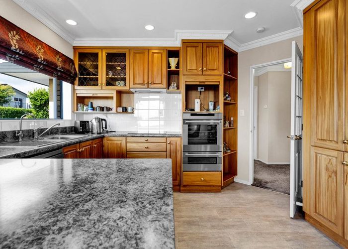  at 20 Kellyville Heights, Merrilands, New Plymouth