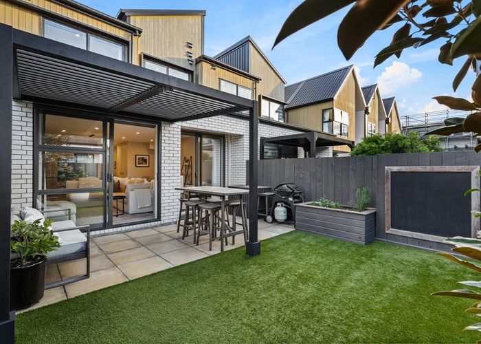  at 48 Glidepath Road, Hobsonville, Waitakere City, Auckland