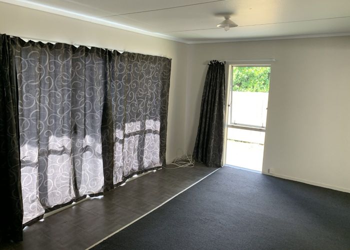  at Unit 1  /5 Thorn Place, Papatoetoe, Manukau City, Auckland