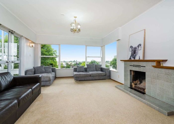  at 50 Potter Avenue, Northcote, North Shore City, Auckland