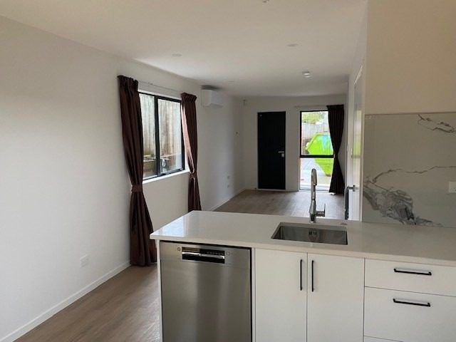  at 1/60 Triangle Road, Massey, Waitakere City, Auckland