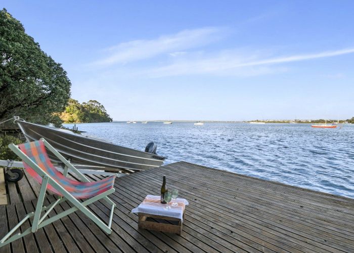  at 132 Aeroview Drive, Beach Haven, North Shore City, Auckland