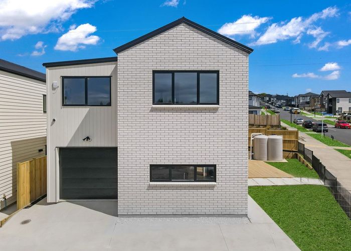  at 23 Tannaghmore Drive, Flat Bush, Auckland