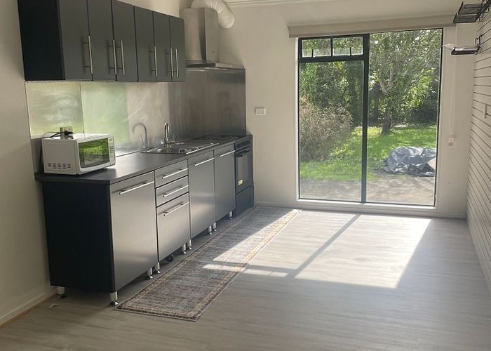  at 8 Hailes Road, Whenuapai, Auckland