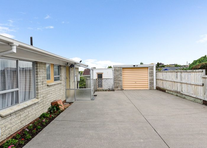  at 8B Dovedale Place, Dinsdale, Hamilton