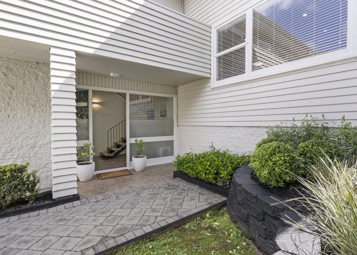  at 25 Imatra Place, Sunnyhills, Manukau City, Auckland