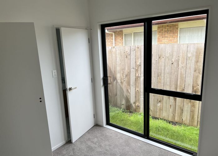  at 10 Aumarire Lane, Favona, Manukau City, Auckland