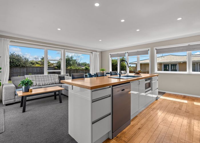  at 82 Kingswood Road, Brookfield, Tauranga