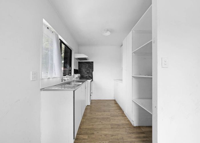  at 2/211 Weymouth Road, Manurewa, Manukau City, Auckland