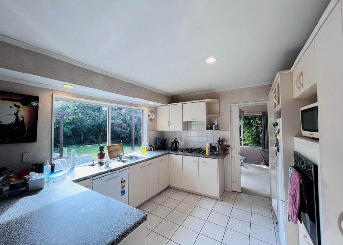  at 21 Tarnica Road, Northpark, Manukau City, Auckland