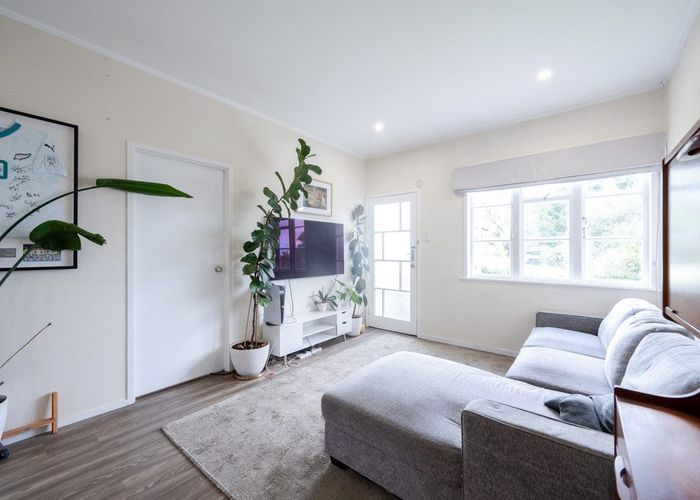  at 2/28 Cadman Avenue, Greenlane, Auckland City, Auckland