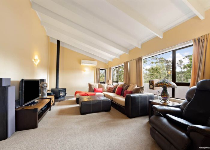  at 10 Paruru Avenue, Northcote, North Shore City, Auckland