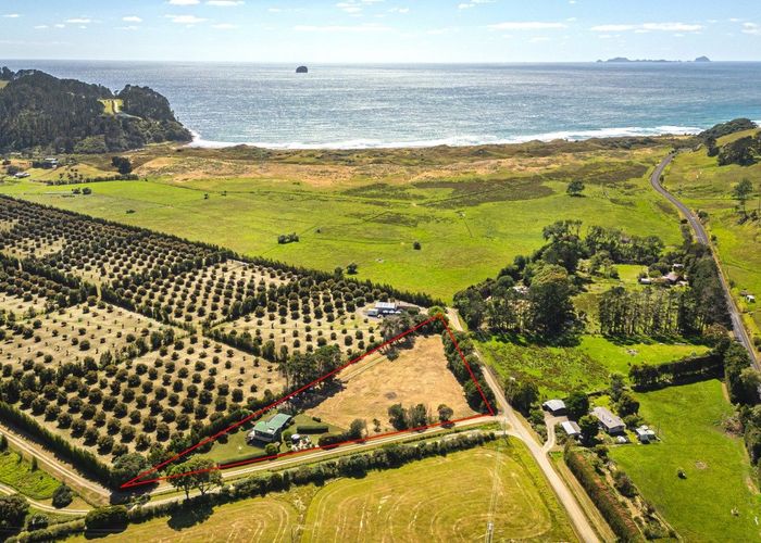  at 33 Orua Lane, Hot Water Beach, Thames-Coromandel, Waikato