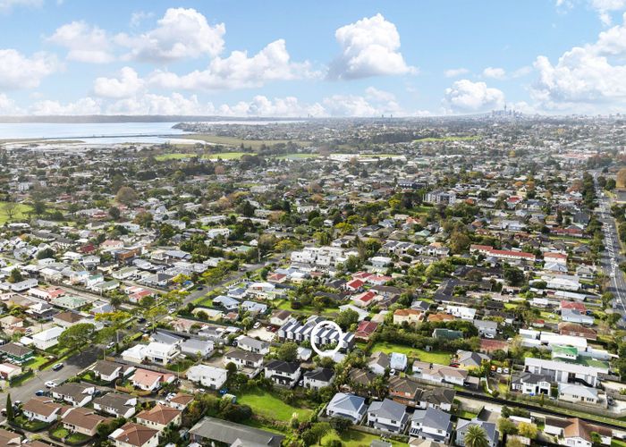  at 6/126 Canal Road, Avondale, Auckland
