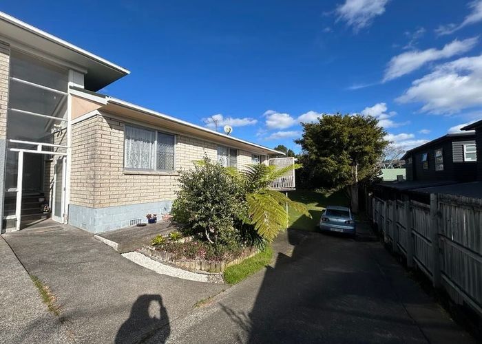 at 2/26 Abercrombie Street, Howick, Manukau City, Auckland