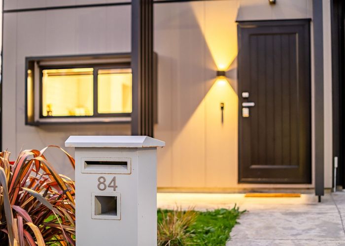  at 84 Mawai Hakona Drive, Wallaceville, Upper Hutt, Wellington