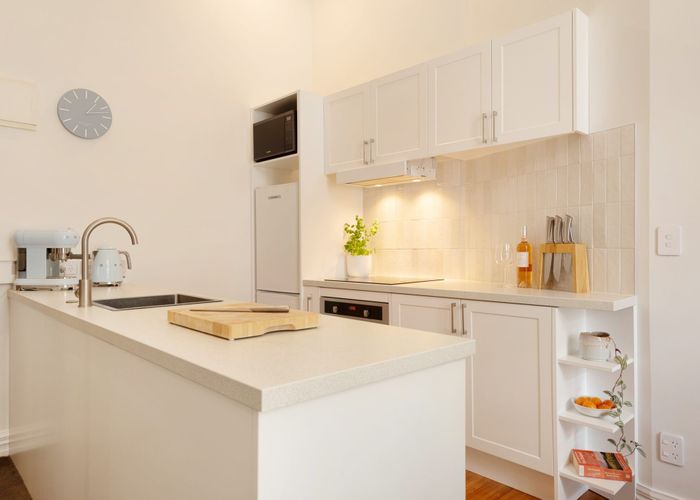 at 1/32 Cuba Street, Te Aro, Wellington