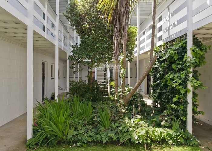  at 2/5 Claybrook Road, Parnell, Auckland City, Auckland