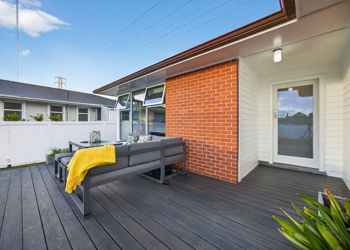  at 14 Mangos Place, Pakuranga, Manukau City, Auckland