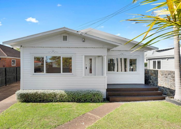  at 17 Rama Road, Point Chevalier, Auckland City, Auckland