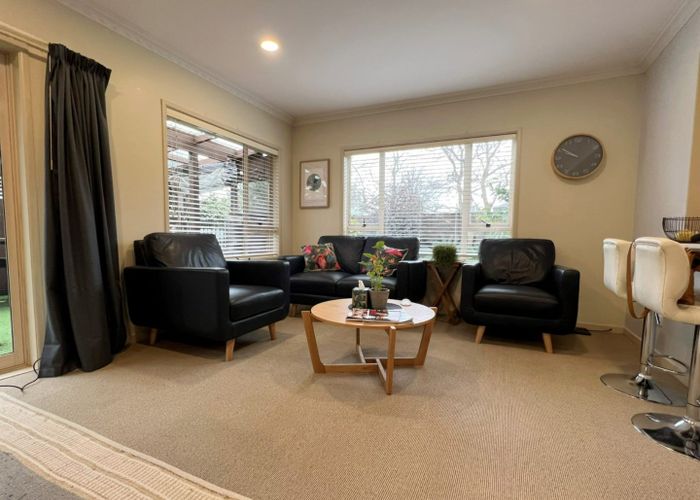  at 13 Hastings Place, Hamilton Lake, Hamilton