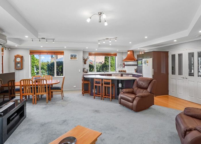  at 62 Willowview Drive, Redwood, Christchurch