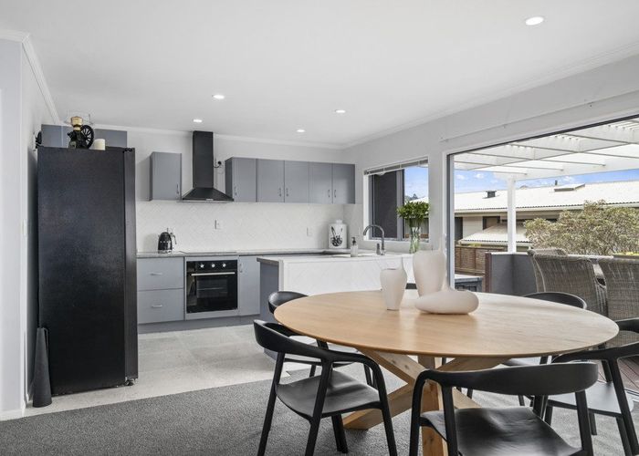  at 12 Aquarius Drive, Kawaha Point, Rotorua, Bay Of Plenty