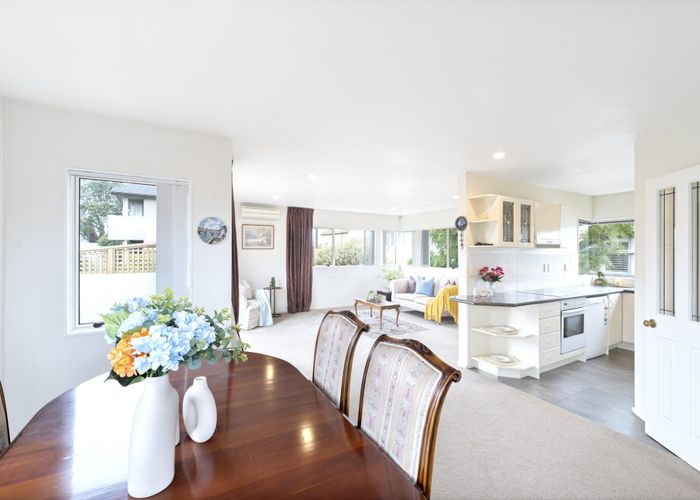  at 1/210A East Coast Road, Forrest Hill, North Shore City, Auckland