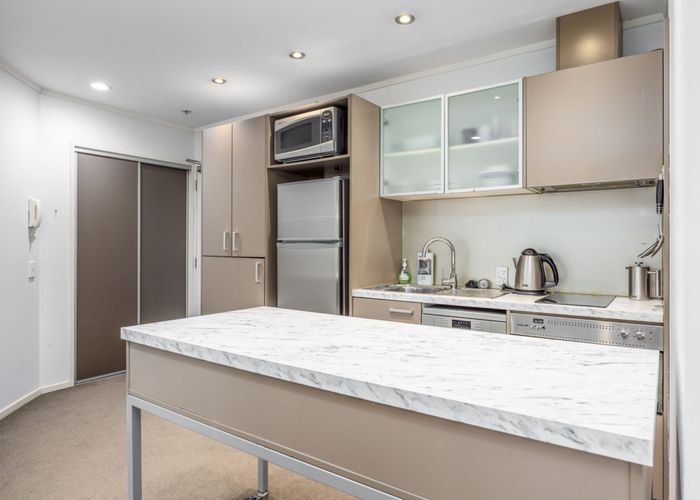  at 220/184 Symonds Street, Eden Terrace, Auckland City, Auckland