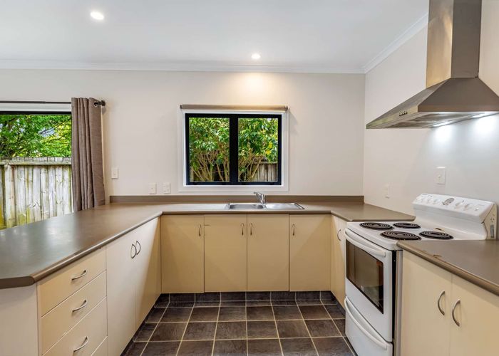  at 9 Moore Street, West End, Palmerston North