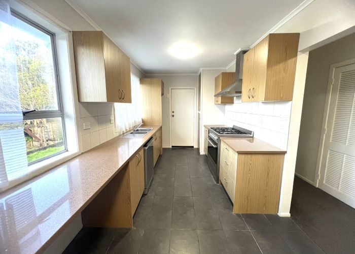  at 58 Sunnyside Rd, Sunnyvale, Waitakere City, Auckland