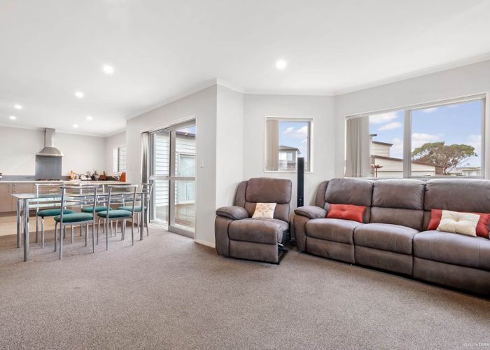  at 12 Karetai Crescent, Favona, Manukau City, Auckland