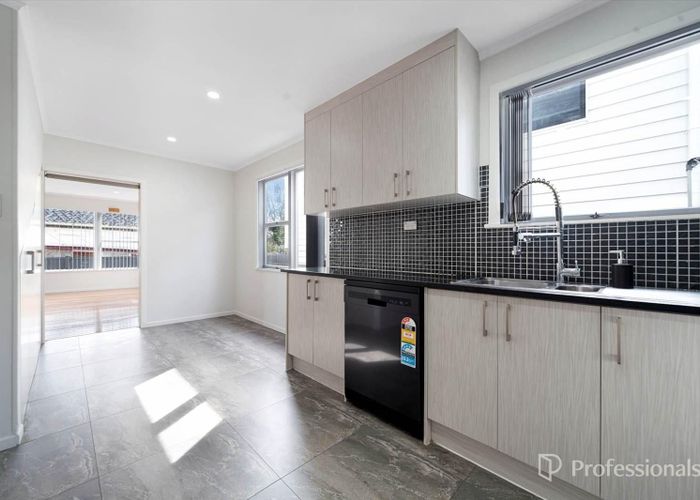  at 17 Kohinoor Avenue, Mangere, Manukau City, Auckland