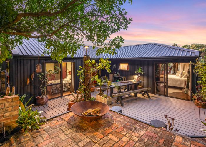  at 31 Brigantine Drive, Beach Haven, North Shore City, Auckland