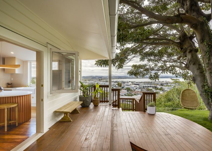  at 5 Denholm Road, Hospital Hill, Napier, Hawke's Bay