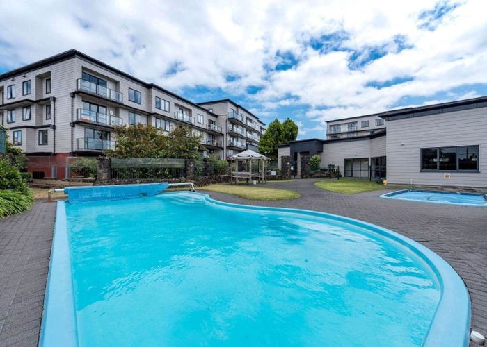  at 48/68 Mountain Road, Mount Wellington, Auckland City, Auckland