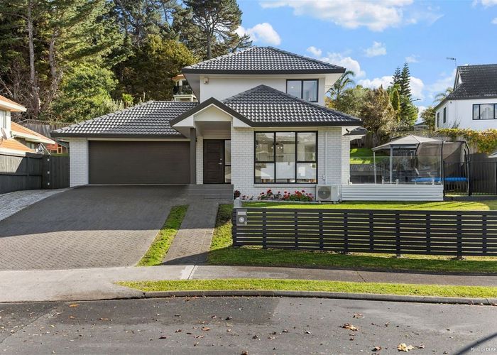  at 9 Excelsa Place, Albany, Auckland
