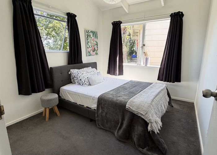  at 2 Hanui Place, Massey, Waitakere City, Auckland