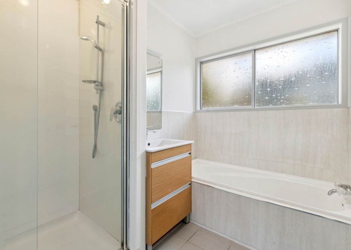  at 2 Sherie Place, Howick, Manukau City, Auckland
