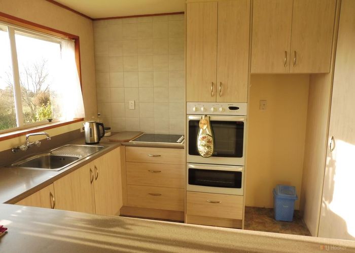  at 294 Downs Road, Geraldine Downs