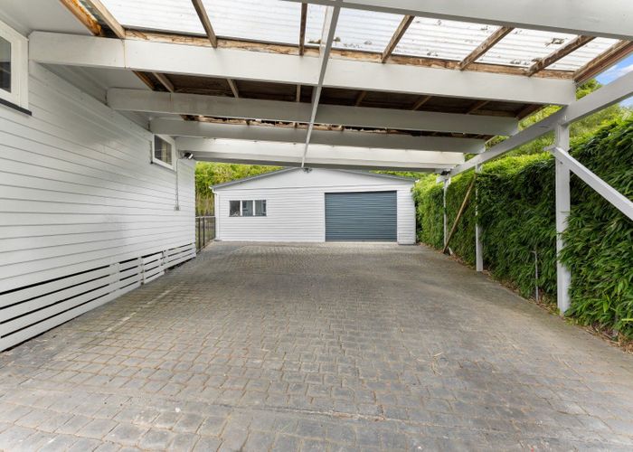  at 100 Plateau Road, Te Marua, Upper Hutt