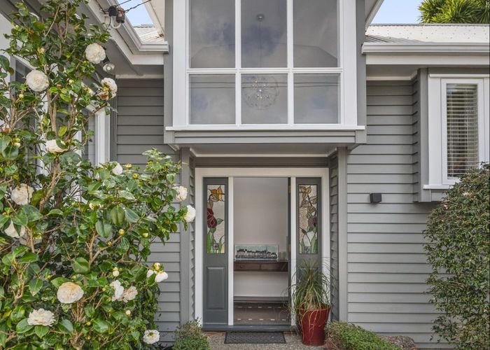  at 8 Hasbury Ave, Mount Eden, Auckland City, Auckland