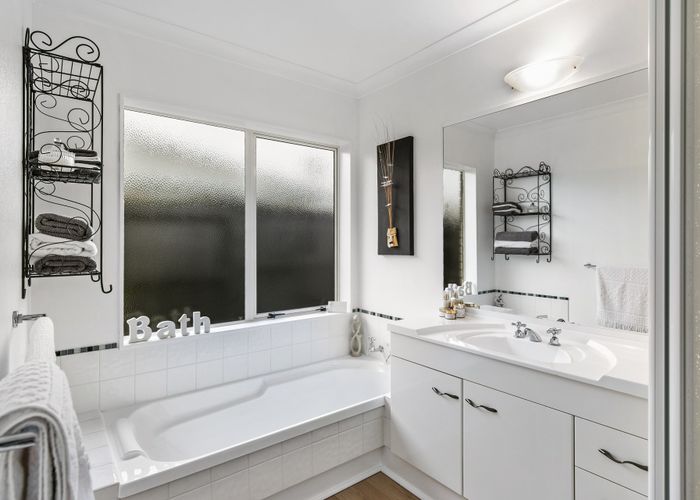  at 35 The Gardens Drive, Papamoa Beach, Papamoa