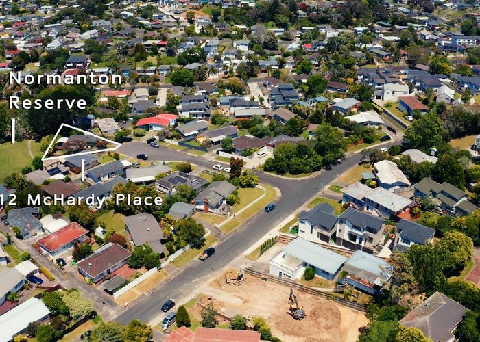  at 12 mchardy Pl, Glenfield, North Shore City, Auckland