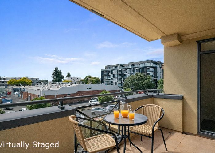  at 2H/9 Bute Road, Browns Bay, North Shore City, Auckland