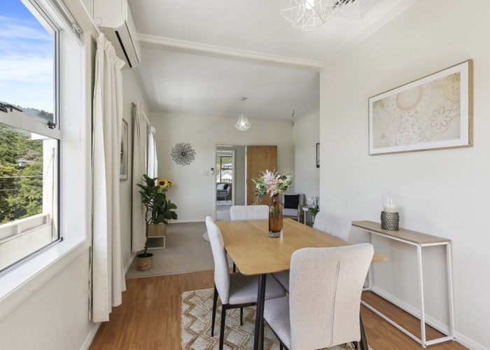  at 44 Raroa Terrace, Tawa, Wellington