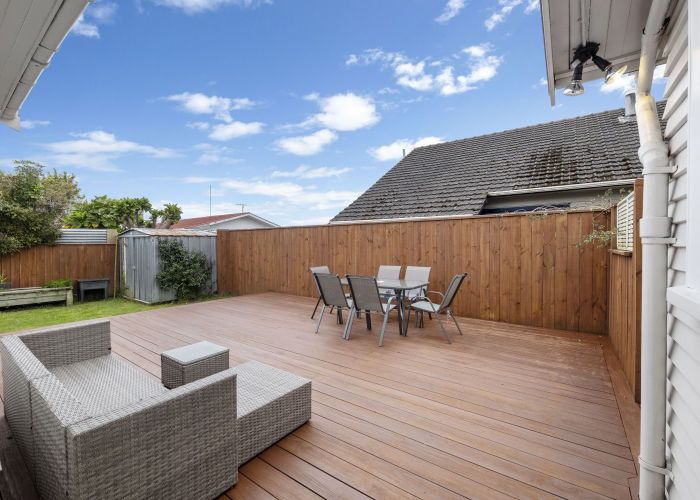  at 348 Carrington Street, Vogeltown, New Plymouth